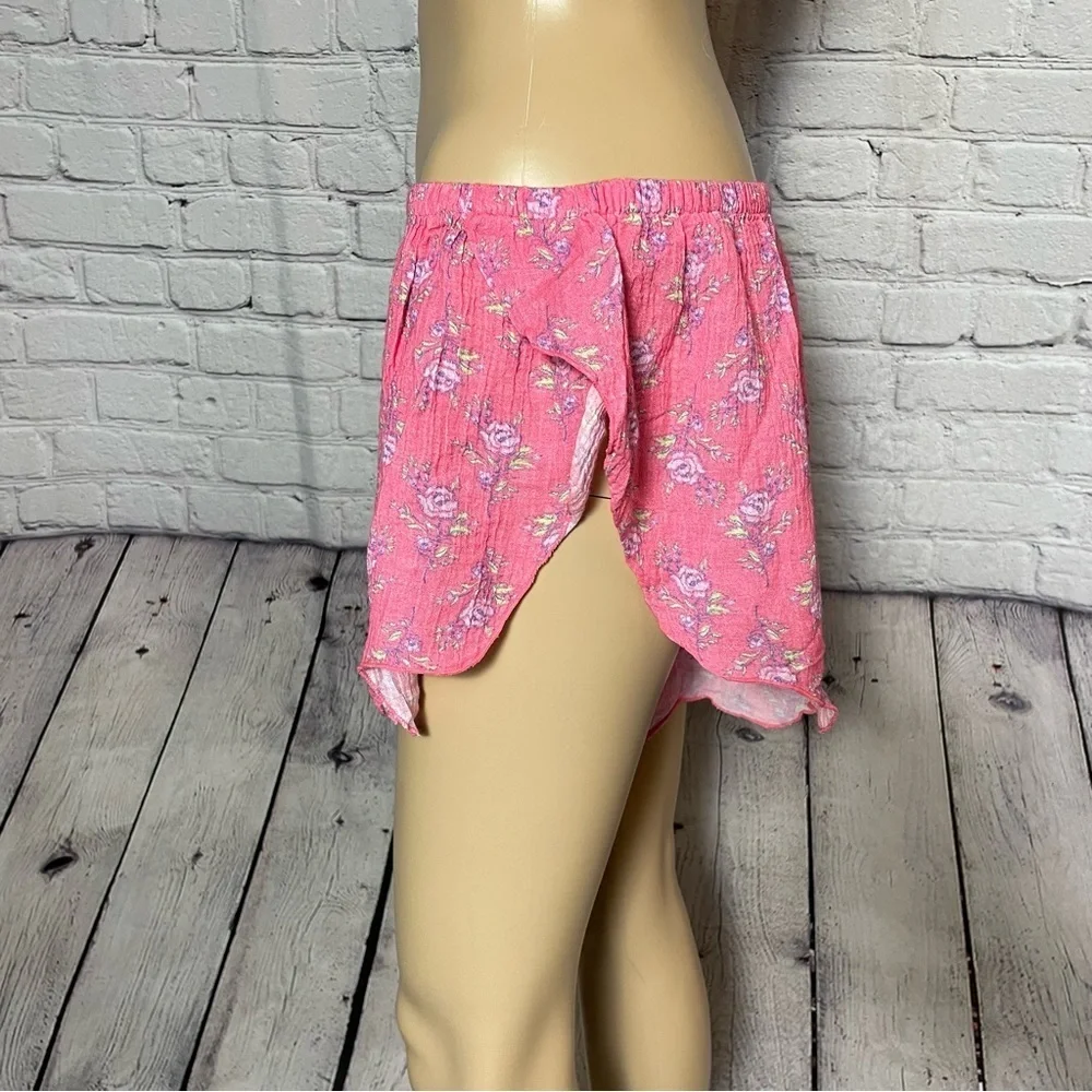 New Free People Outta This World Linen Pink Floral Shorts Size L